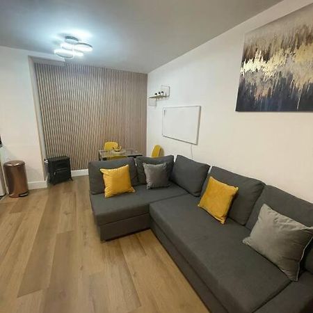 Broadway Suite - Newly Refurbished Stylish Apartment With Free Private Parking - Great Location Birmingham Kültér fotó