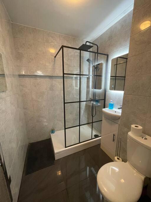Broadway Suite - Newly Refurbished Stylish Apartment With Free Private Parking - Great Location Birmingham Kültér fotó